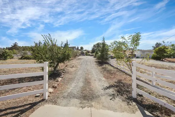 3040 Pepito Drive, La Grange, CA 95329