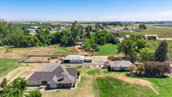 4301 Lone Tree Road, Oakdale, CA 95361