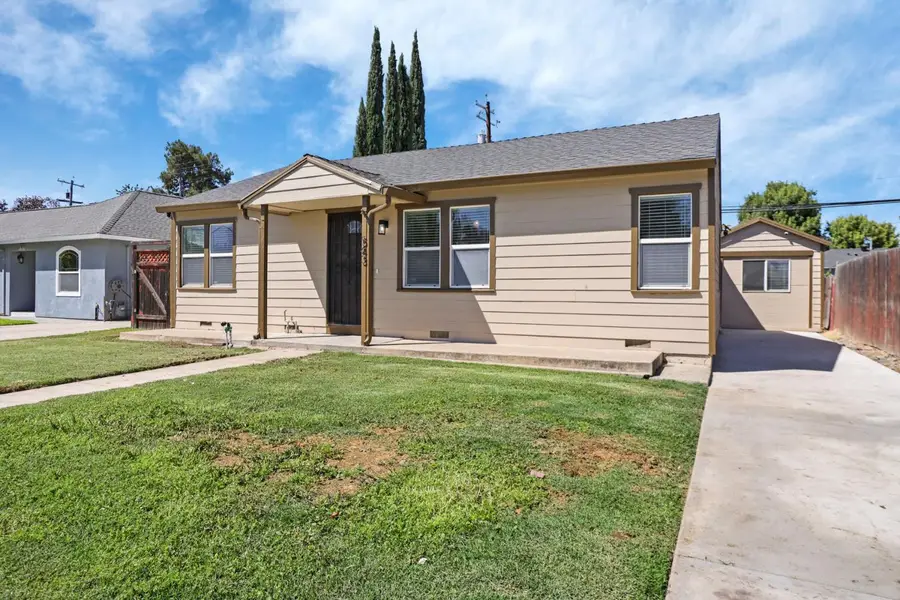1543 Country Club Boulevard, Stockton, CA 95204 - #2