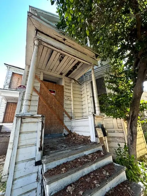 1311 F Street, Sacramento, CA 95814