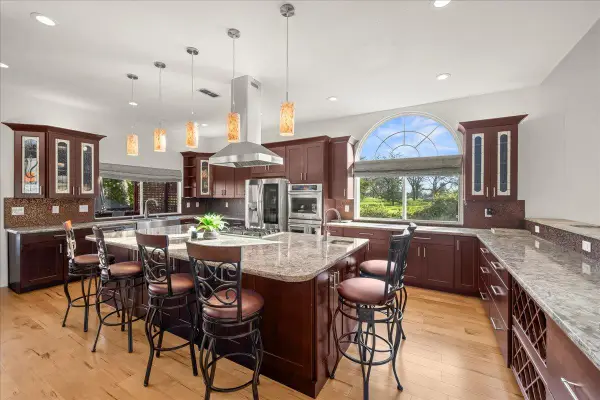 4800 Runway Drive, Fair Oaks, CA 95628