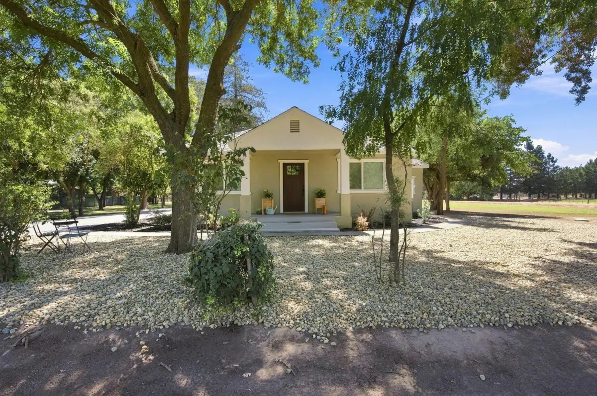 4860 Santa Fe Avenue, Oakdale, CA 95361 - #1