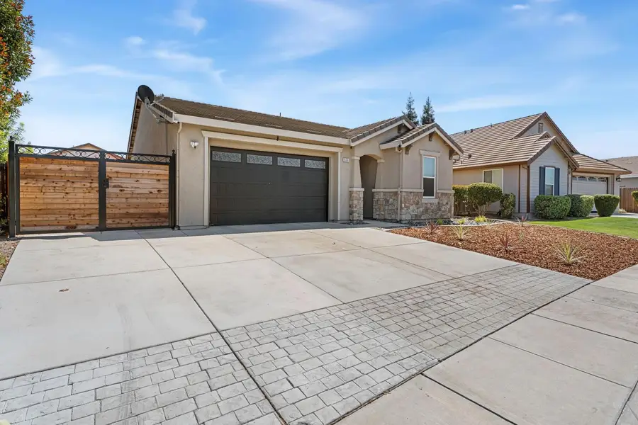 866 Raccoon Valley Drive, Manteca, CA 95336 - #2