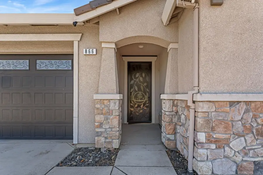 866 Raccoon Valley Drive, Manteca, CA 95336 - #3