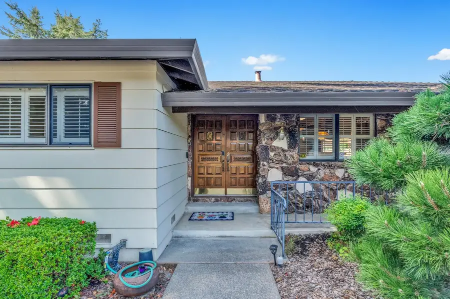 6910 Waterview Way, Sacramento, CA 95831 - #3