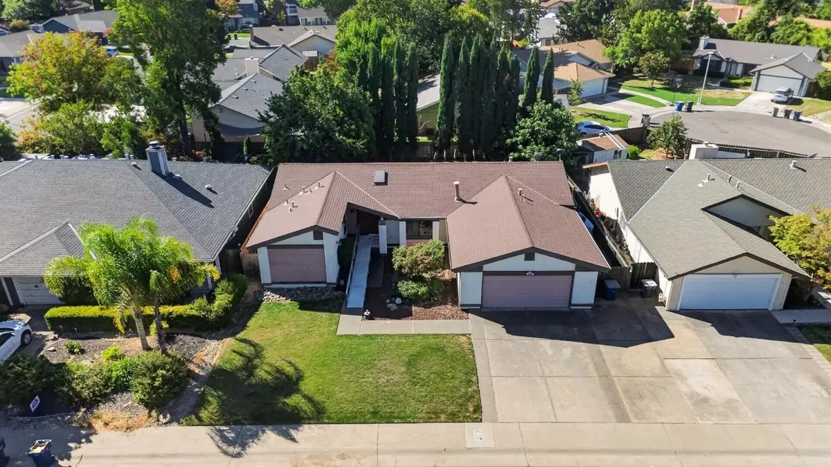 7264 Riverwind Way, Sacramento, CA 95831 - #1