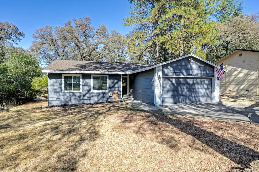 14069 Torrey Pines Drive, Auburn, CA 95602 - #2