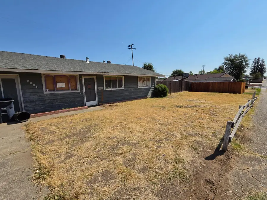7301 Grand Oaks Boulevard, Citrus Heights, CA 95621 - #2