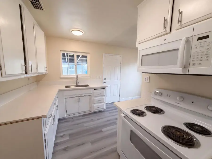 4198 George Avenue, Olivehurst, CA 95961 - #2