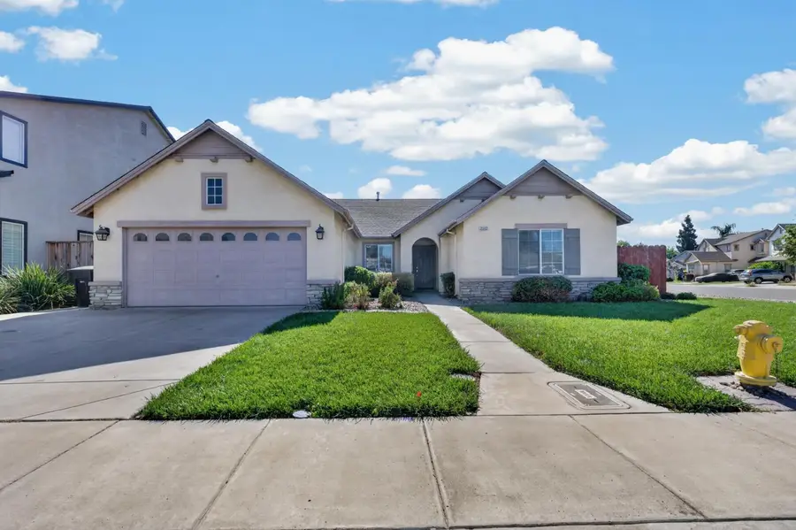 2502 Meadowgate Drive, Riverbank, CA 95367 - #2