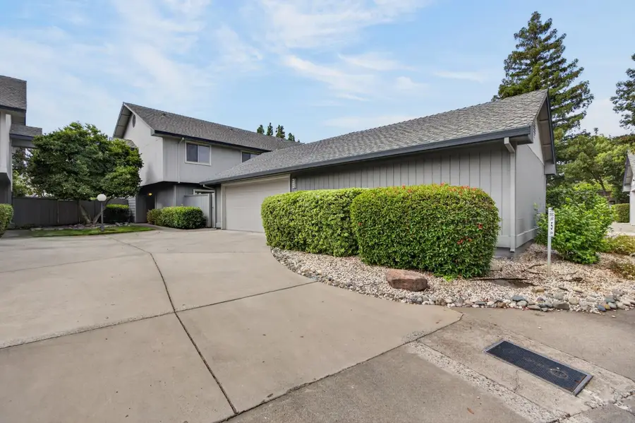 8028 Briar Ridge Lane, Citrus Heights, CA 95610 - #2