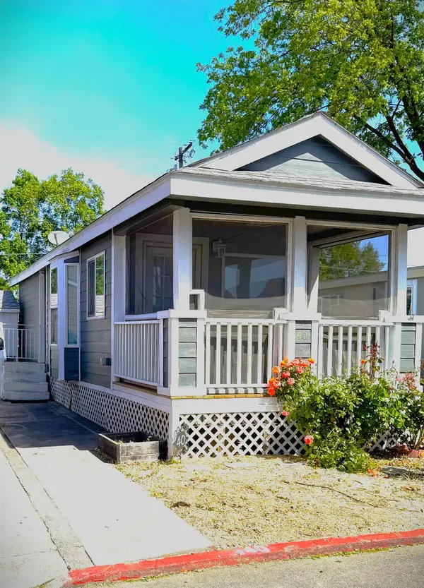 820 Rosalind Avenue, Yuba City, CA 95991