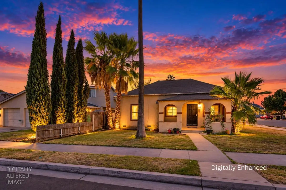 402 S 3rd Avenue, Oakdale, CA 95361 - #1