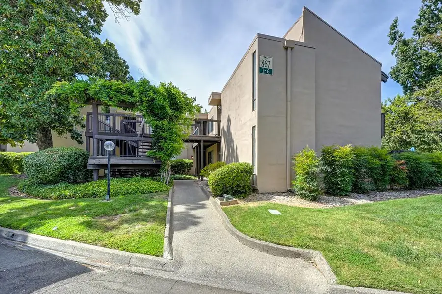 867 E Woodside Lane #4, Sacramento, CA 95825 - #2