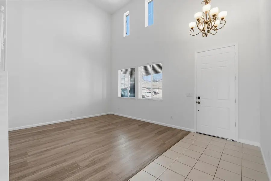 8560 Hawley Way, Elk Grove, CA 95624 - #2