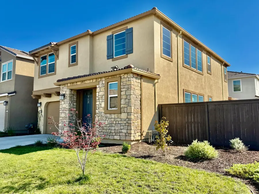 3618 Yellow Leaf Avenue, Sacramento, CA 95835 - #2