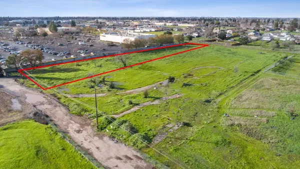 7711 Lenhart Road, Sacramento, CA 95828