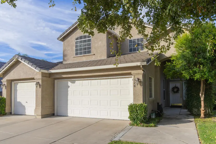 1324 Primavera Avenue, Manteca, CA 95336 - #3