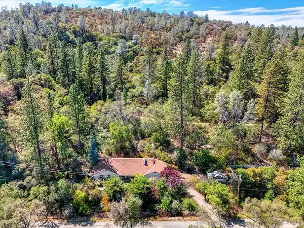 10520 Oak Springs Road, Penn Valley, CA 95946