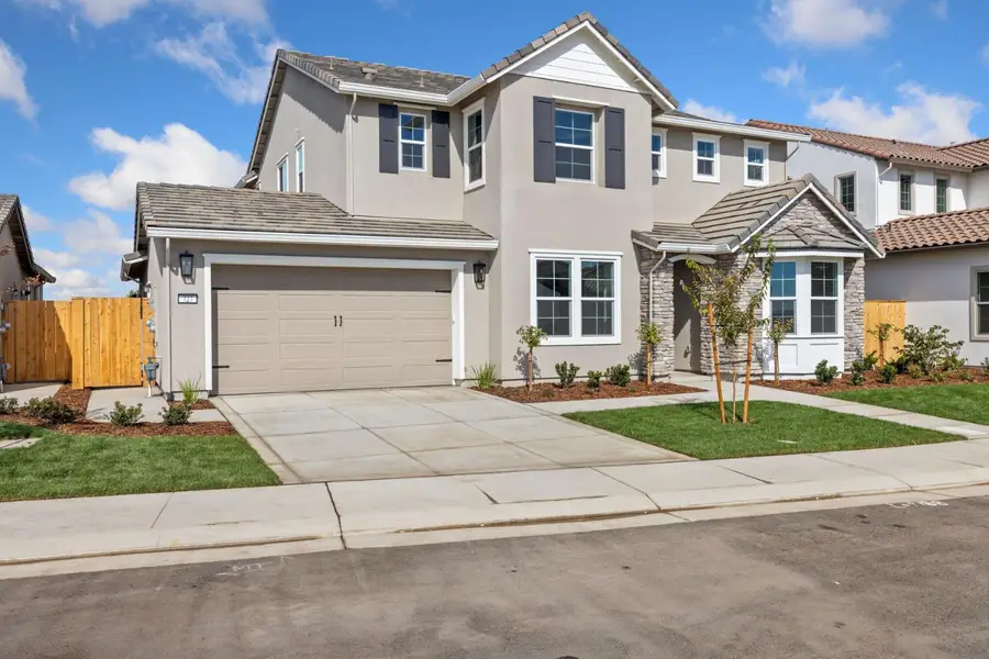 727 E Chelsea Street, Lodi, CA 95242 - #3