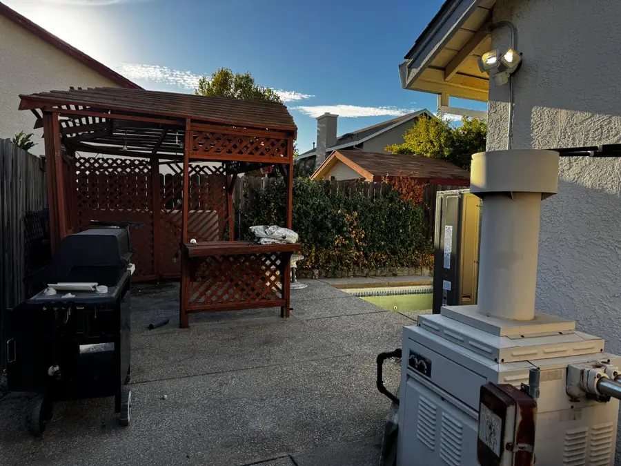 8928 Hollowstone Way, Sacramento, CA 95828 - #3