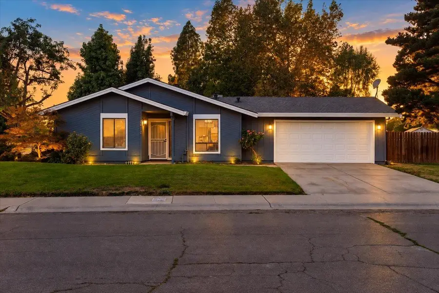 7412 Flowerwood Way, Sacramento, CA 95831 - #2