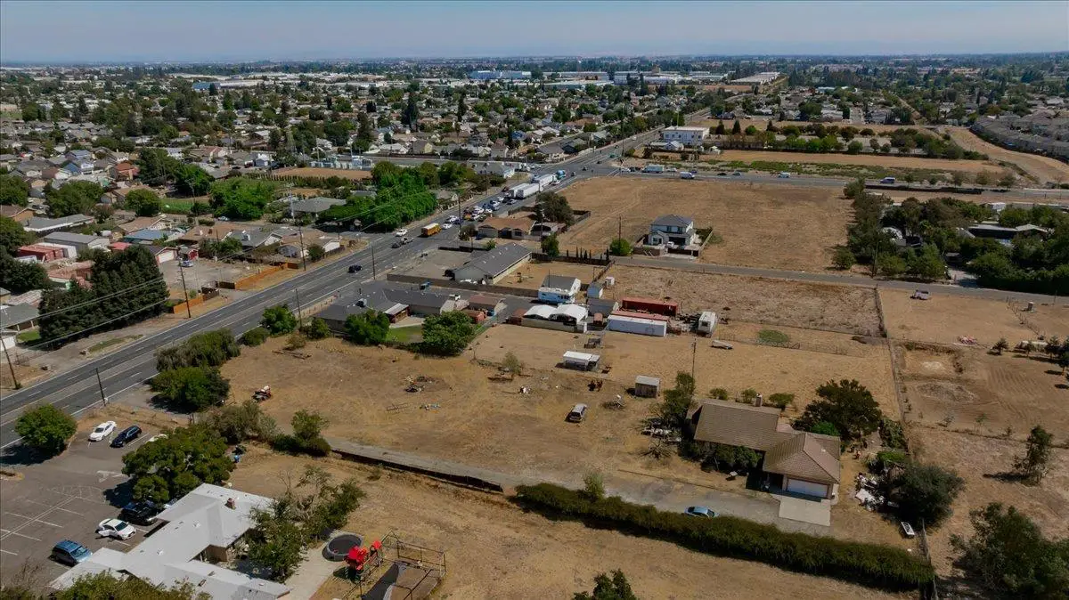 7810 Elsie Avenue, Sacramento, CA 95828 - #1