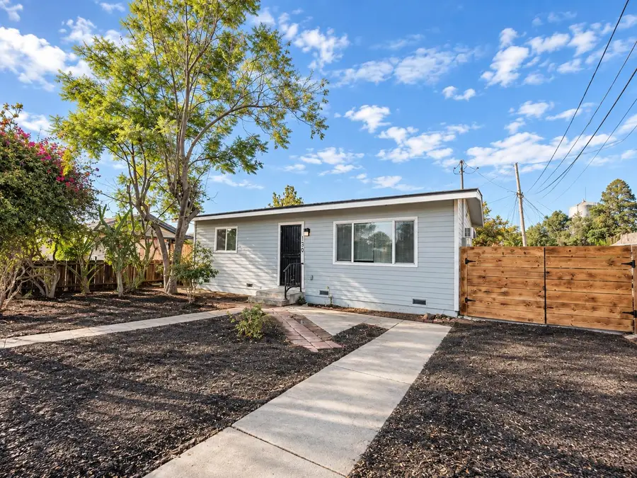 130 N Grape Street, Visalia, CA 93291 - #2