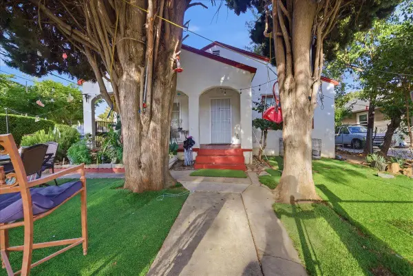 330 C Street, Roseville, CA 95678