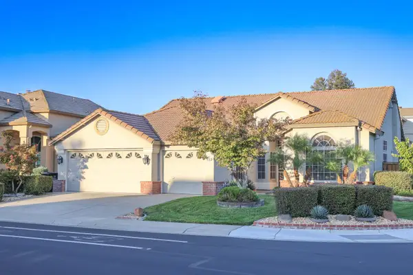 8731 Freesia Drive, Elk Grove, CA 95624