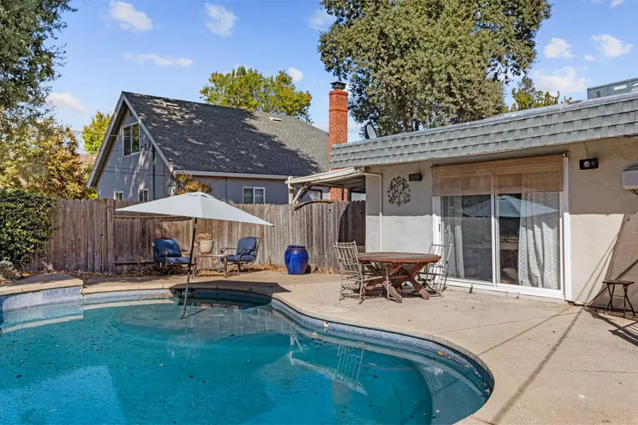 1709 Pluto Way, Sacramento, CA 95864 - #3