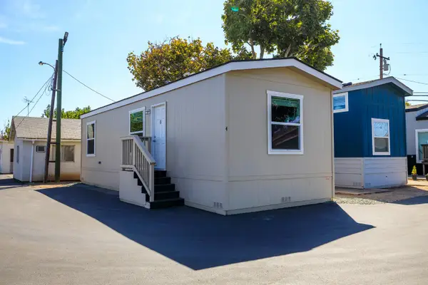 927 E F Street #4, Oakdale, CA 95361