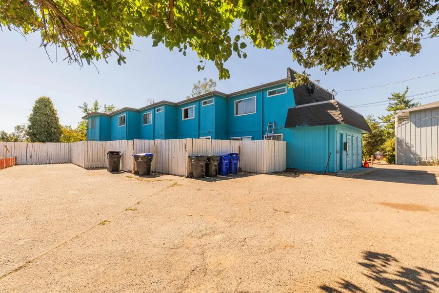 90 Mina Avenue, Red Bluff, CA 96080 - #3