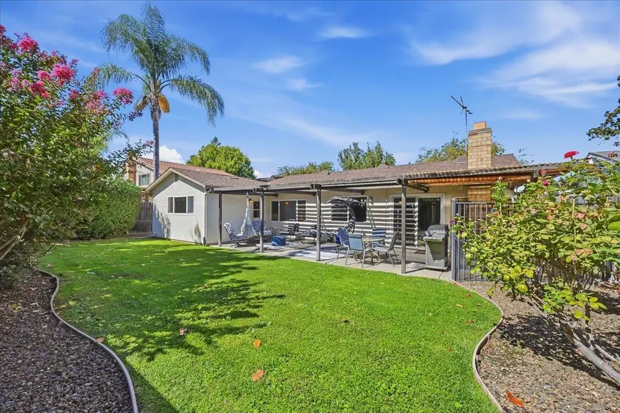 8082 Caribbean Way, Sacramento, CA 95826 - #2