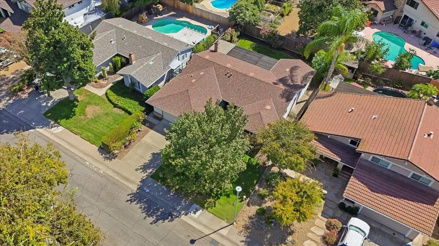 8082 Caribbean Way, Sacramento, CA 95826 - #3
