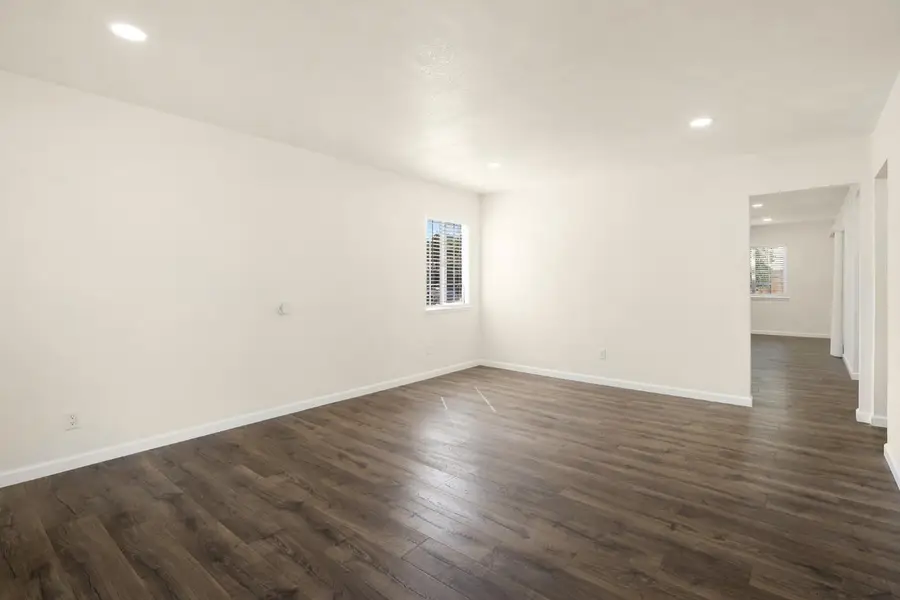 2190 Meadowglen Avenue, Sacramento, CA 95832 - #3