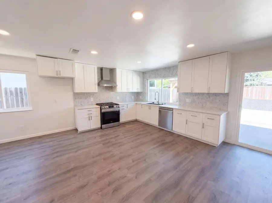 10539 Georgetown Drive, Rancho Cordova, CA 95670 - #2