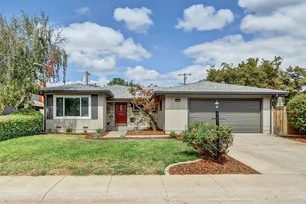 8437 Lake Forest, Sacramento, CA 95826