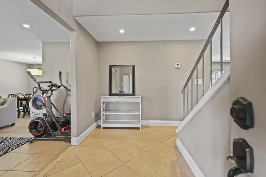 911 Graywood Circle, Stockton, CA 95209 - #3