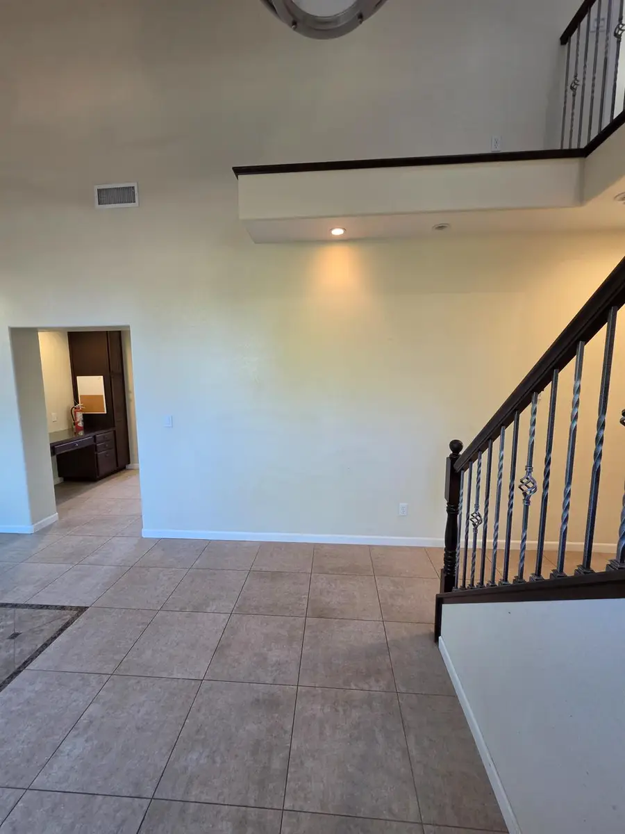 111 Seergreen Way, Folsom, CA 95630 - #3