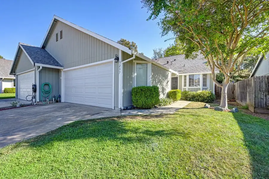 5237 Janell Way, Carmichael, CA 95608 - #3
