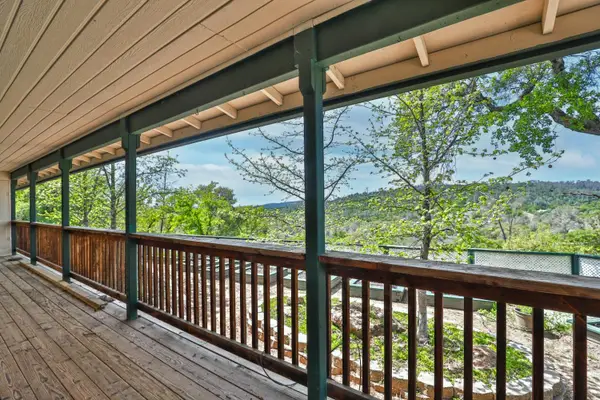 9719 Gary Dr, Browns Valley, CA 95918