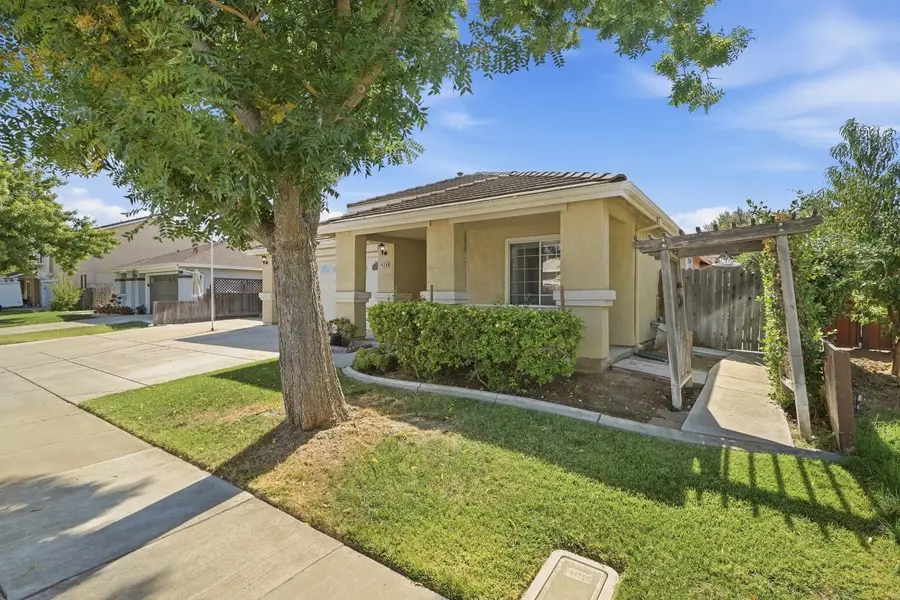425 Sanderling Drive, Patterson, CA 95363 - #2