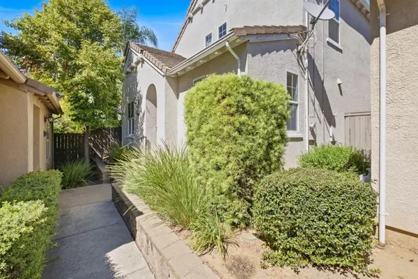156 Talmont Cir #156, Roseville, CA 95678