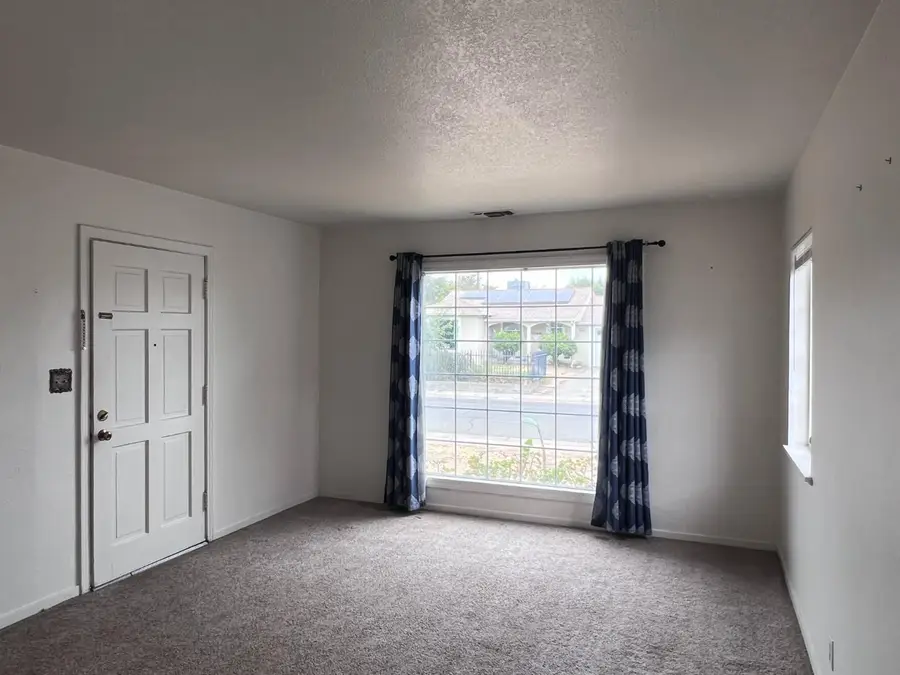 5550 40th Ave, Sacramento, CA 95824 - #3