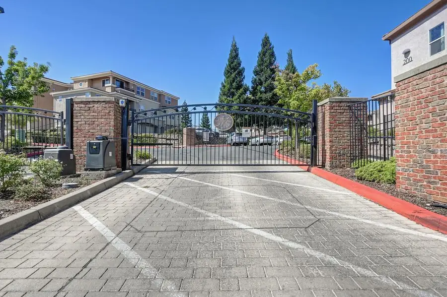 600 Moon Circle #627, Folsom, CA 95630 - #2