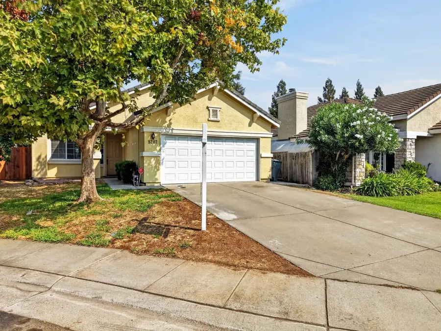 8207 Gardenside Court, Sacramento, CA 95829 - #2
