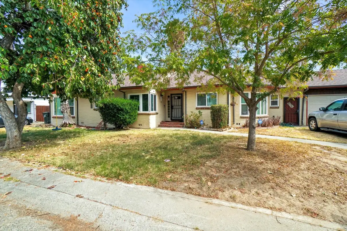 3216 Palmer Street, Sacramento, CA 95815 - #1