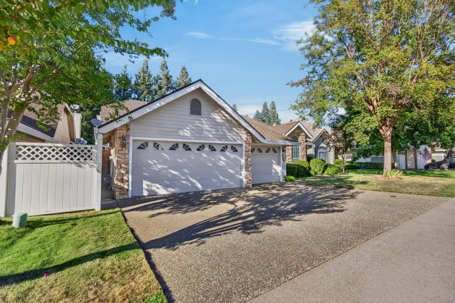 9009 Biplane Way, Fair Oaks, CA 95628 - #3