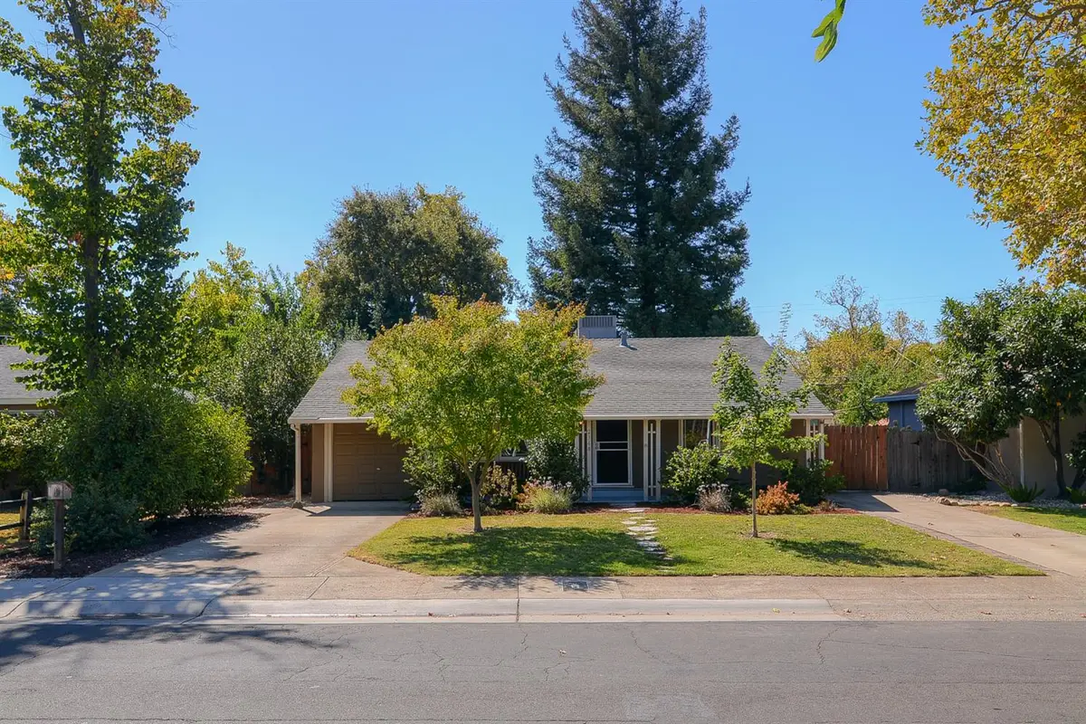 2368 Irvin Way, Sacramento, CA 95822 - #1